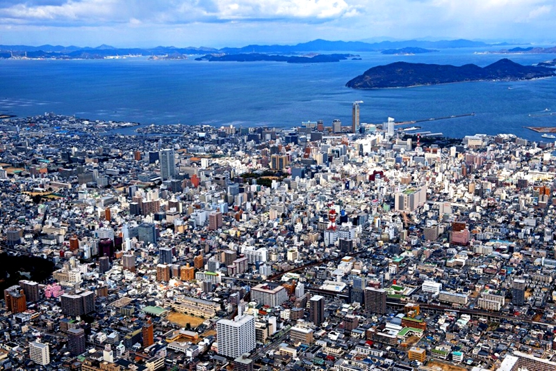 ▲ 高松市以及濑户内海